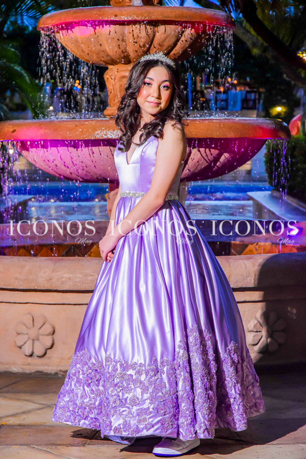 Quince años Nicole Alexandra Eskelsen