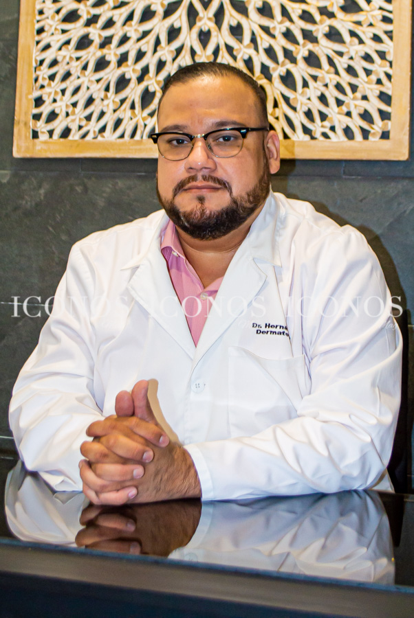 Inauguración consultorio dermatólogo Hernan Galo