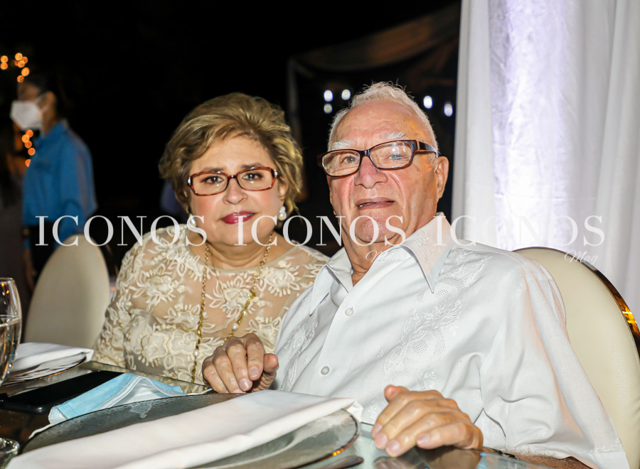 Bodas de plata Claudia Muñoz y Servando Figueroa