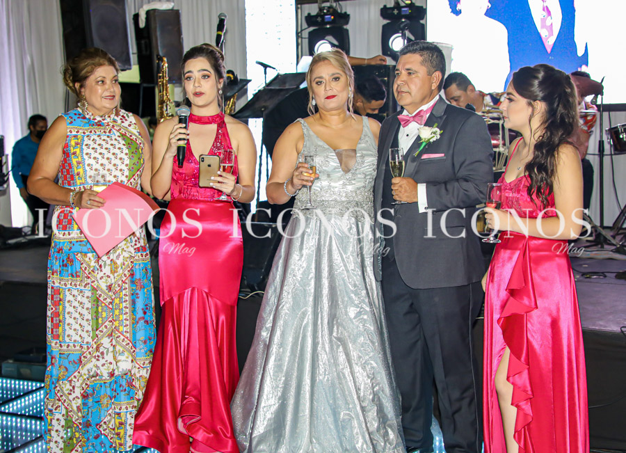 Bodas de plata Claudia de Figueroa y Servando Figueroa