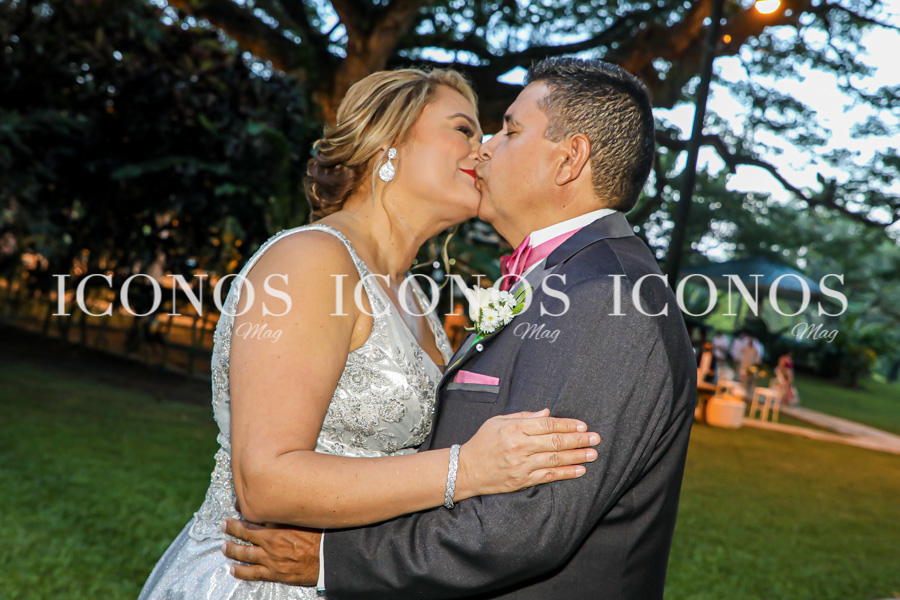 Bodas de plata Claudia Muñoz y Servando Figueroa