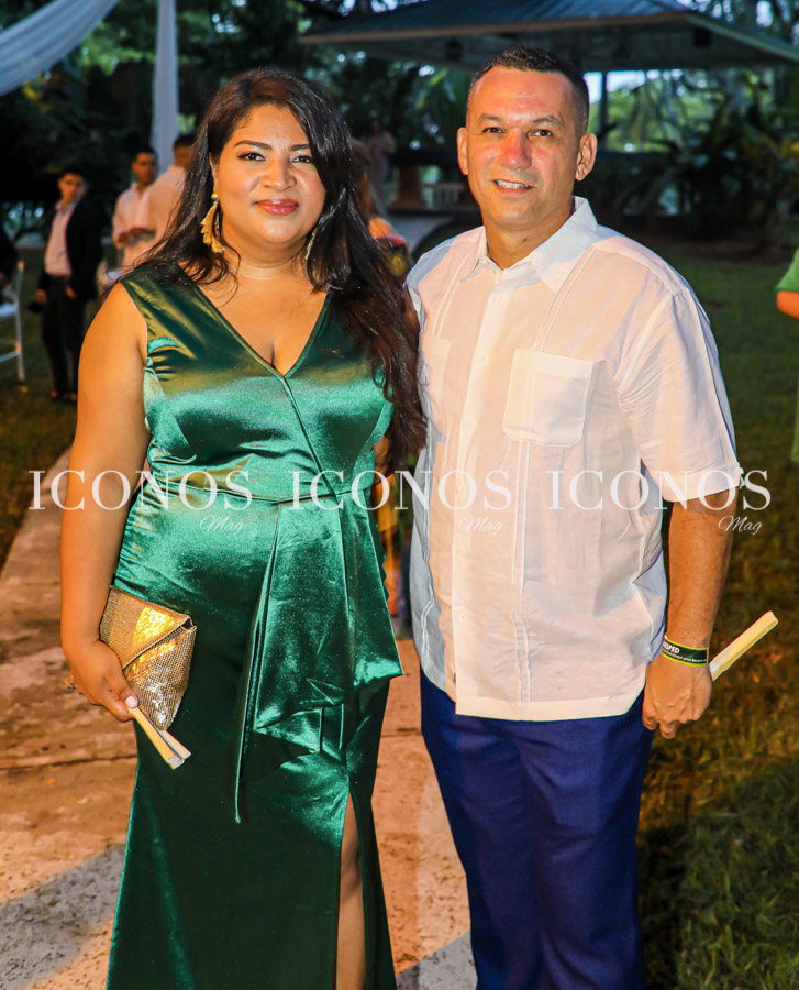 Bodas de plata Claudia de Figueroa y Servando Figueroa