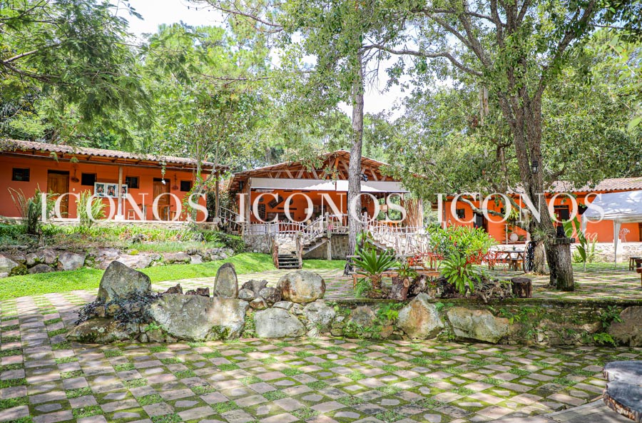 Casa Hotel Celaque by cerveza Corona - Rediscover Paradise