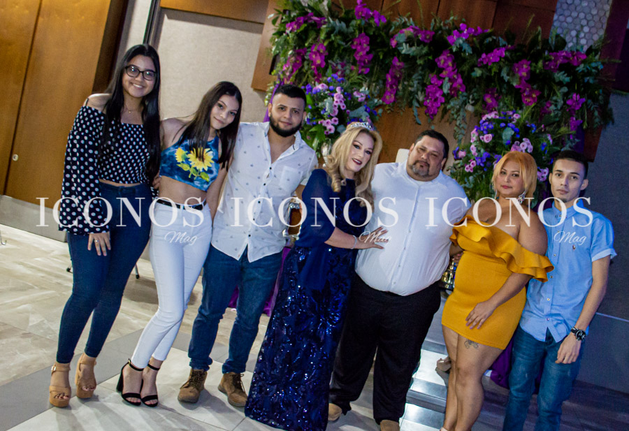 Cumpleaños Reina Rosales