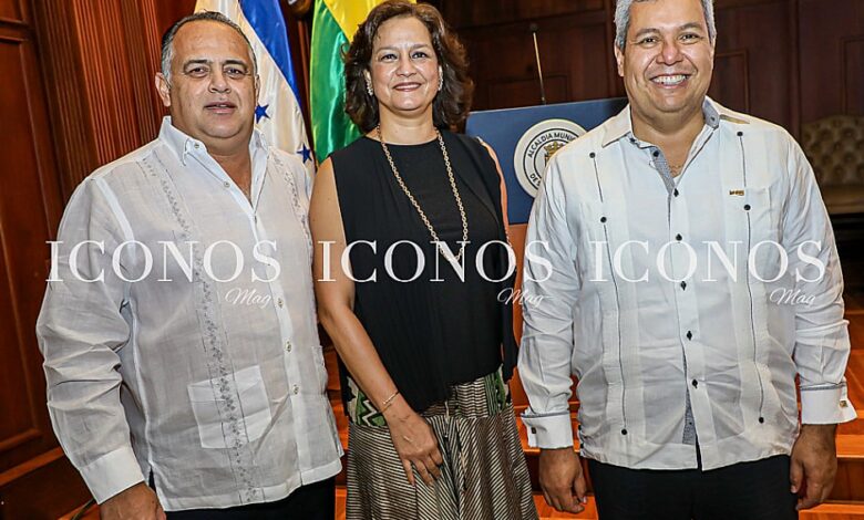 Cena de Dante Mossi y Armando Calidonio