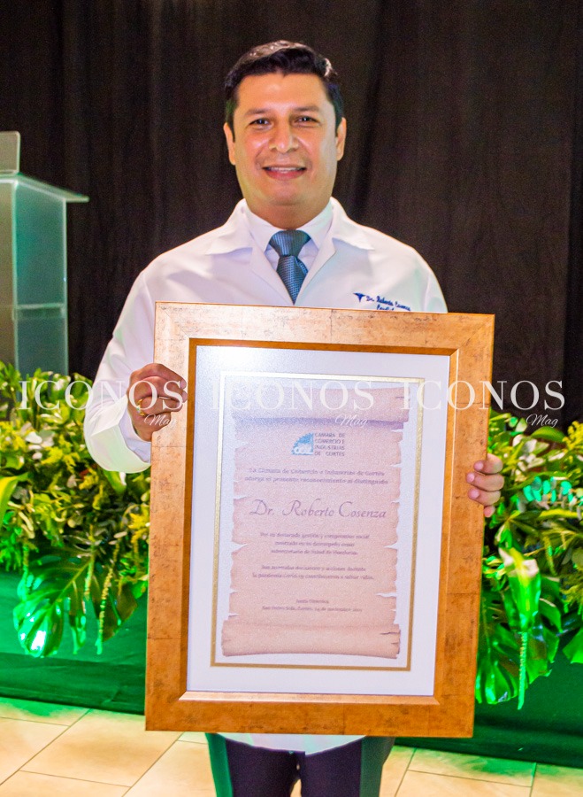 reconocimiento del doctor Roberto Cosenza
