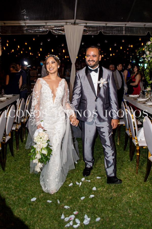 Alma Sofía Valeriano y Cristian Toledo