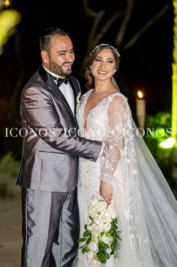 Alma Sofía Valeriano y Cristian Toledo