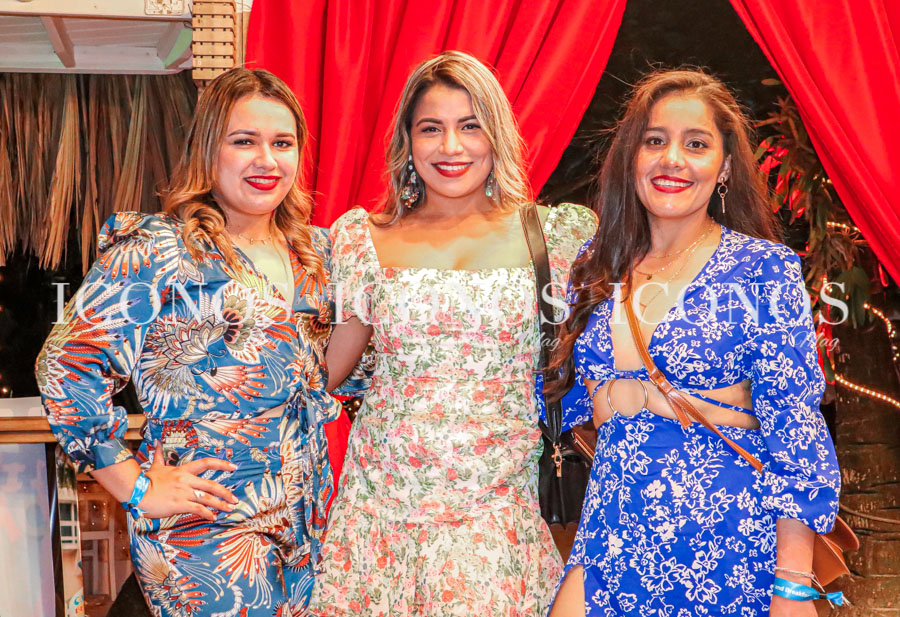 Happy New Year party 2022 by Paradise Beach Resort Roatán 