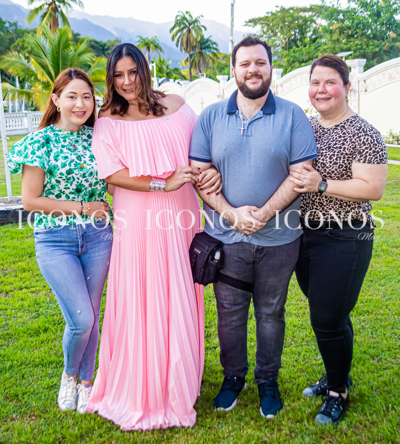 Fiesta bienvenida 2022 Roger Valladares