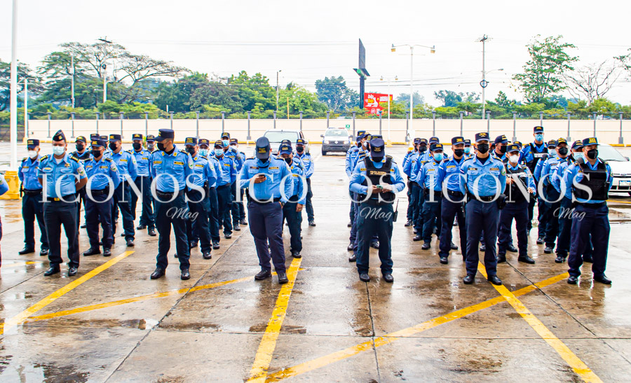 Entrega de canastas UTH Policía Nacional