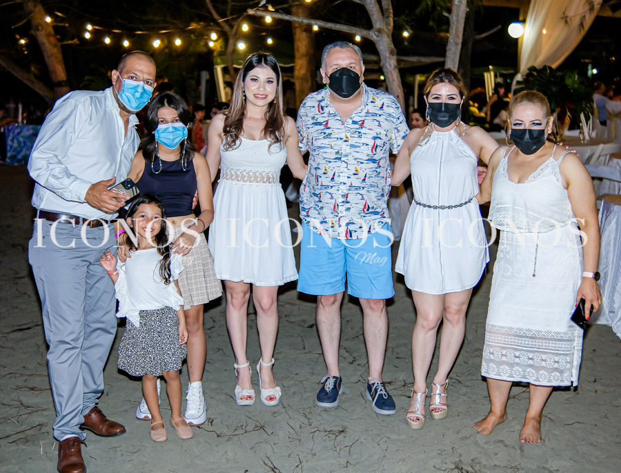 Happy New Year 2022 party by La Ensenada Beach Resort Tela