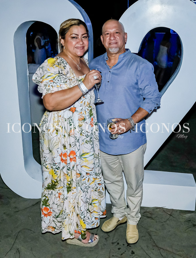 Happy New Year 2022 party by La Ensenada Beach Resort Tela