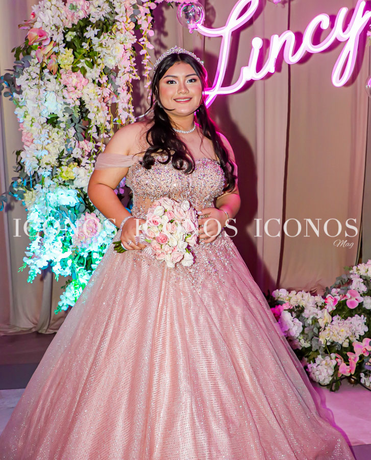 Quince años Lincy Acosta