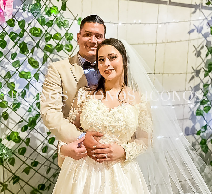 Daniela De La O y Kevin Alfaro