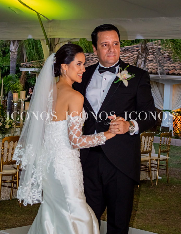 Boda Gabriela Flores y Rogelio Suazo
