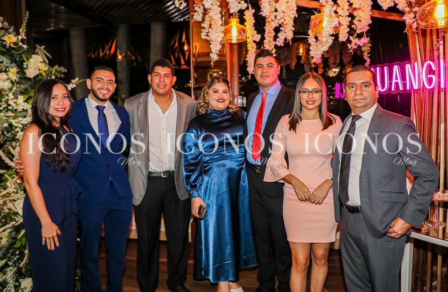 Angie Odette Dávila y Juan Francisco Santos