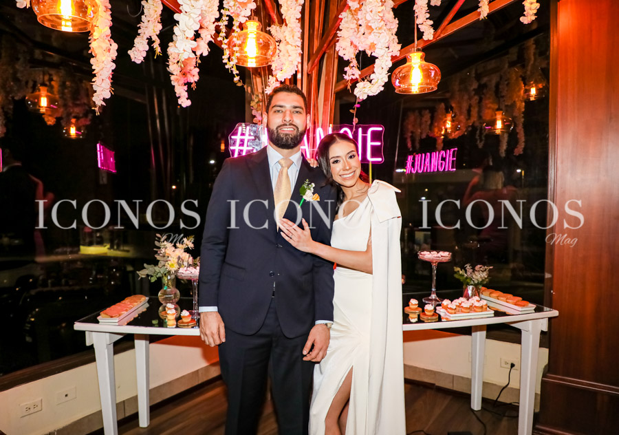 Angie Odette Dávila y Juan Francisco Santos