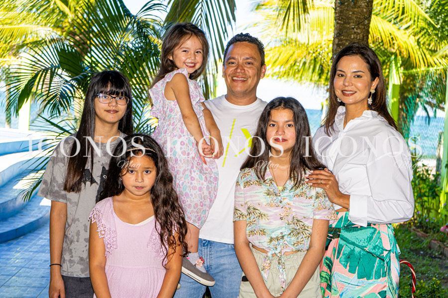 Dania Prince visita Honduras