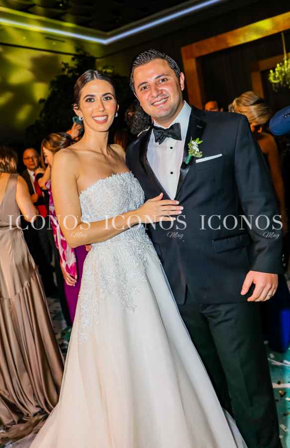 Angie Andonie Yuja y Constantino Pineda Siwady