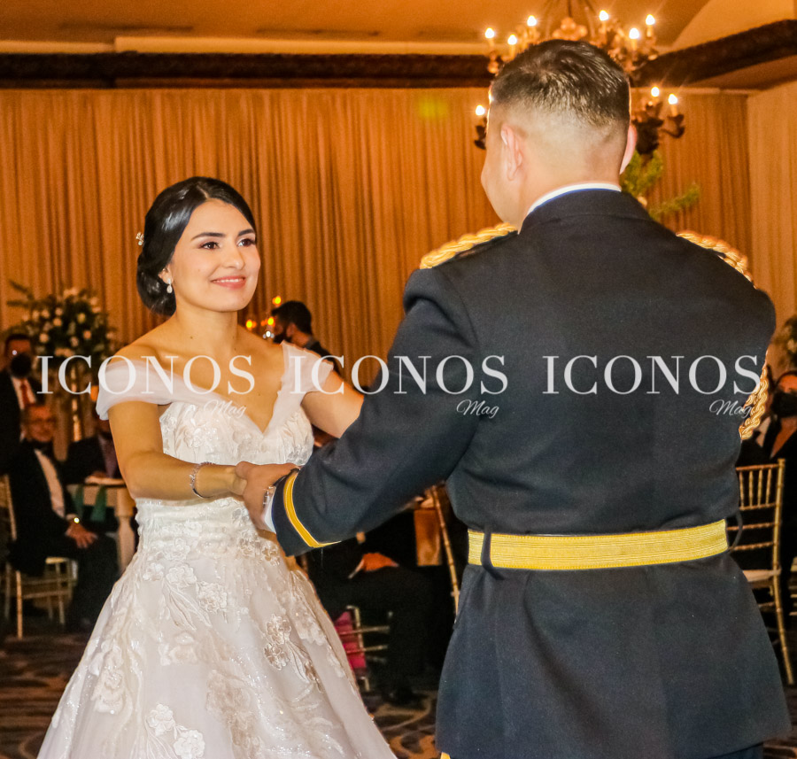 Nicolle Esbeih y Ricardo Euceda