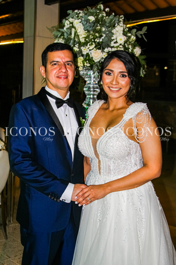 Verónica Eunice Cruz y Allan Gabarrete