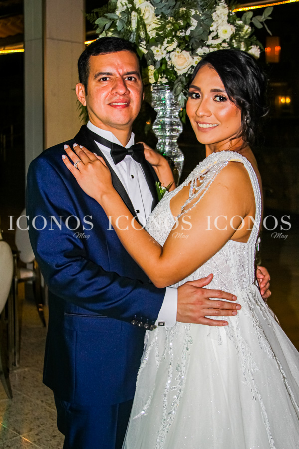 Verónica Eunice Cruz y Allan Gabarrete