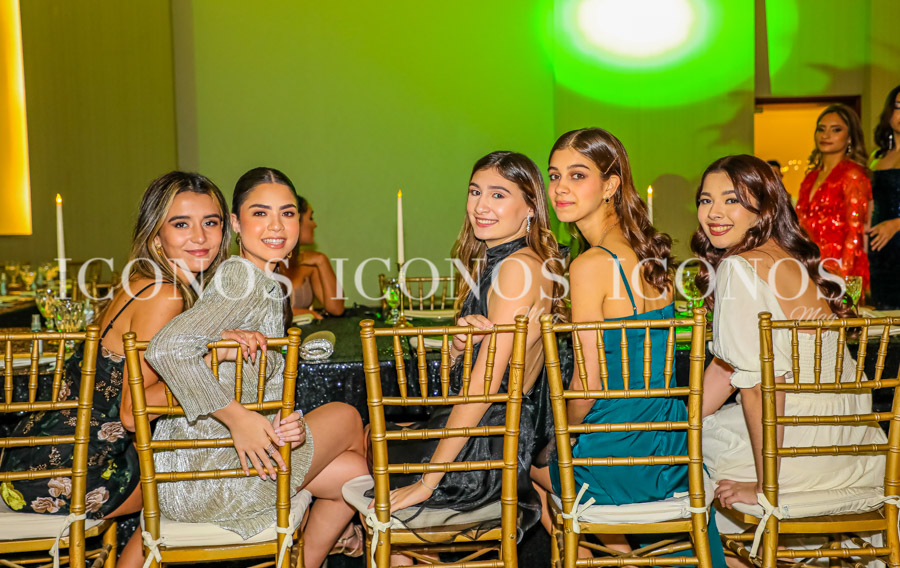 Cena Seniors EIS 2022 Escuela Internacional Sampedrana
