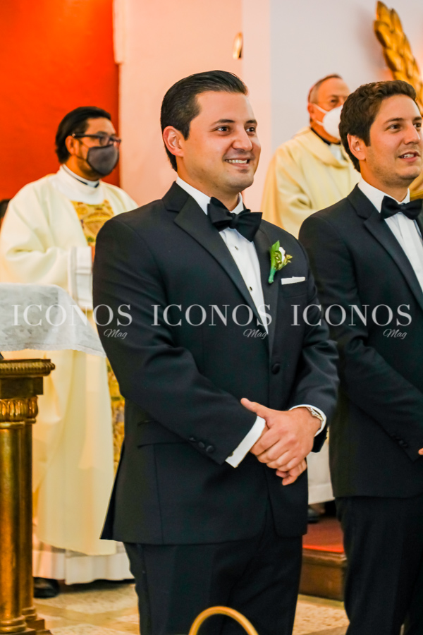 Ceremonia catolica boda Angie Andonie y Constantino Pineda