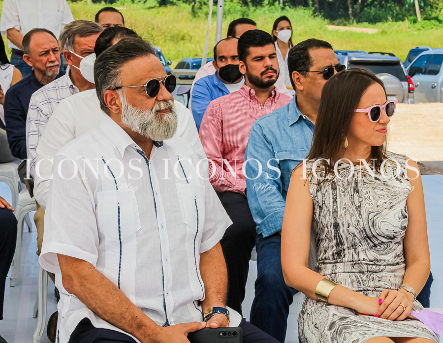 primera piedra parque industrial Polygroup