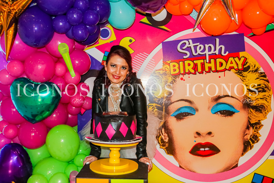 Cumpleaños retro Stephanie Arita