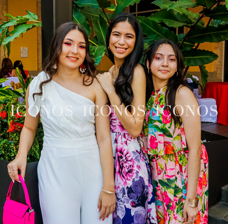 Entrance Clase EST 2022 by England School Tegucigalpa