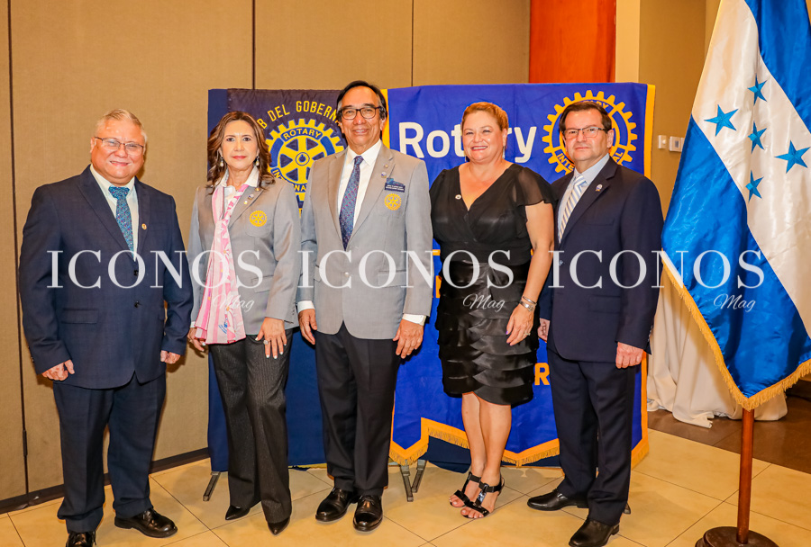 Visita gobernador rotario Victor Manuel Rodriguez distrito 4250