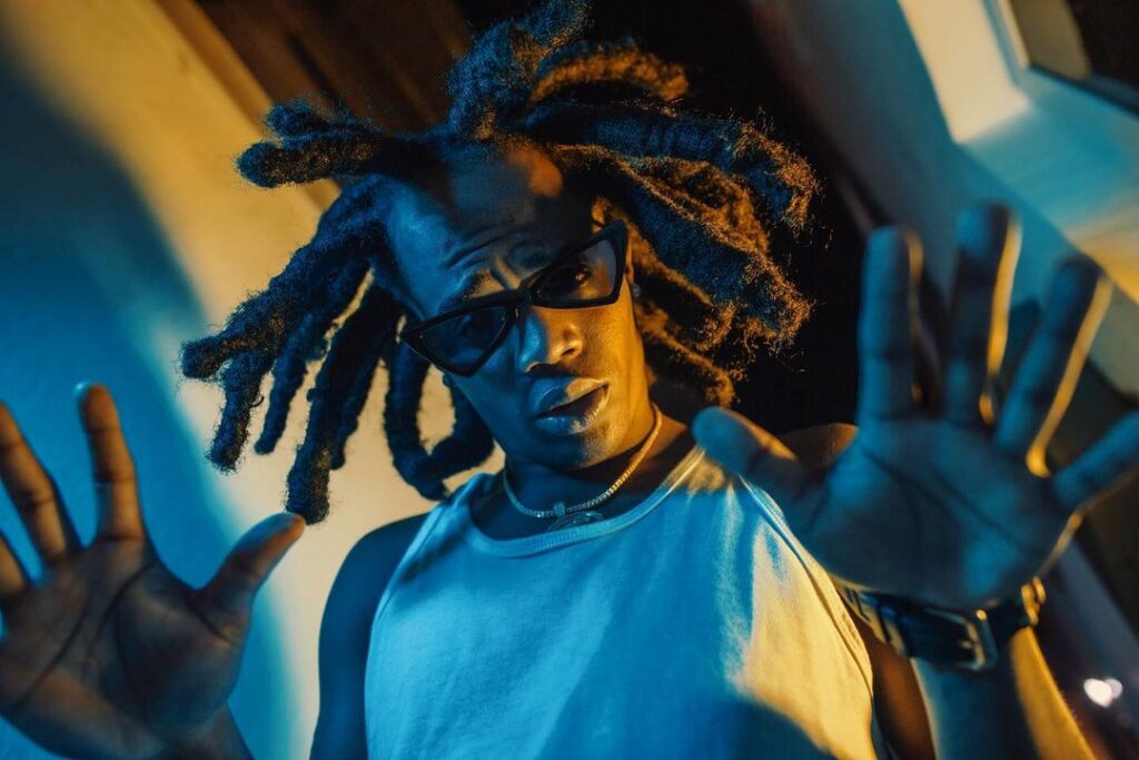 Cantante hondureño Menor Menor