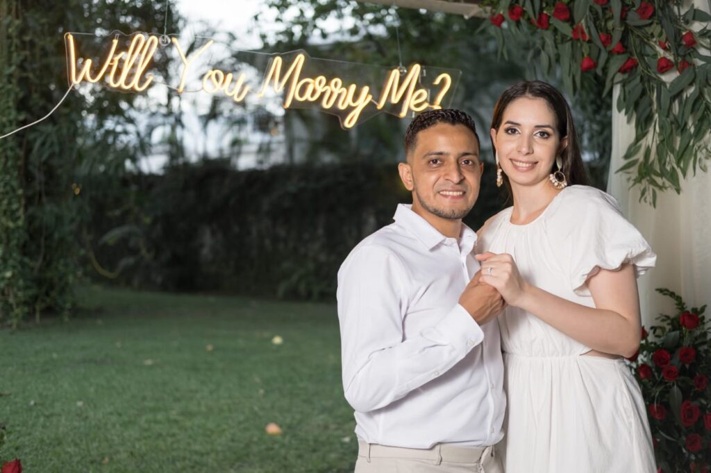 compromiso matrimonial Margarita Handal y Jonathan Jimenez