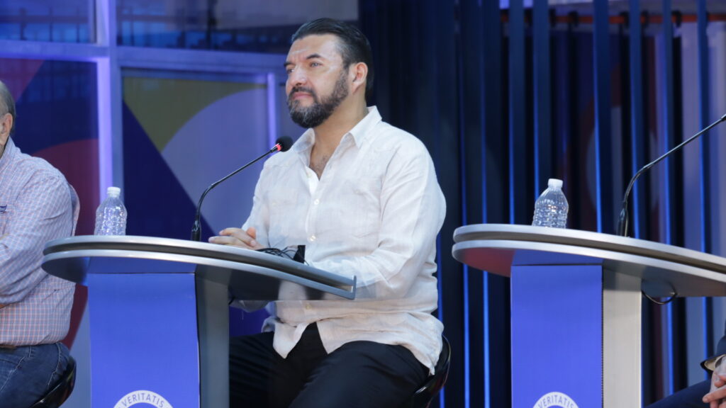 Conservatorio De Frente: conversando sobre ley de empleo por hora by USAP