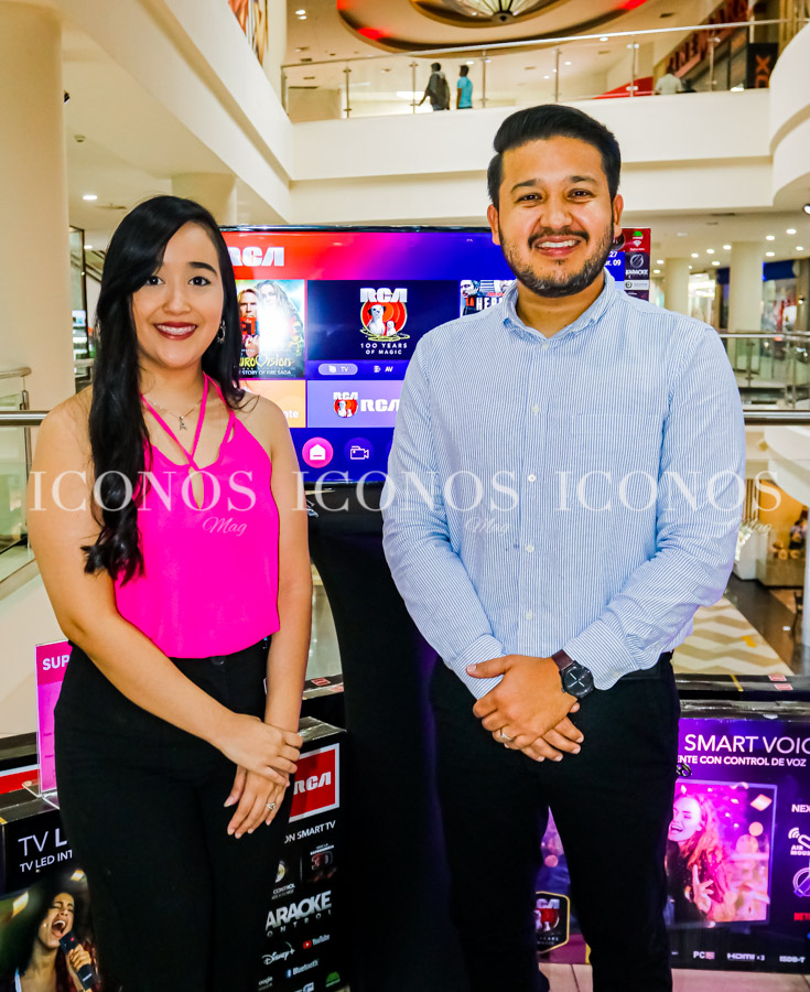 Lanzamiento Lady Lee y TV led smart voice karaoke control RCA