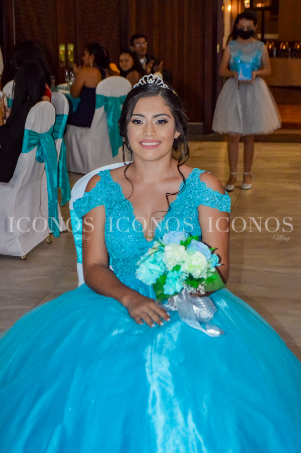 Quince años Larissa Nicole Molina Zaldivar