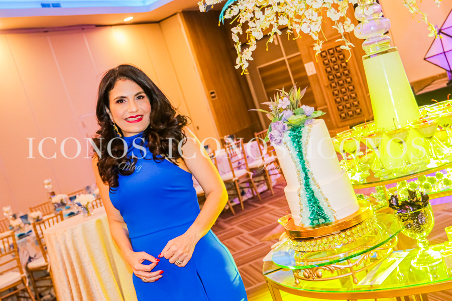 White party Claudia Kattán de Jordán