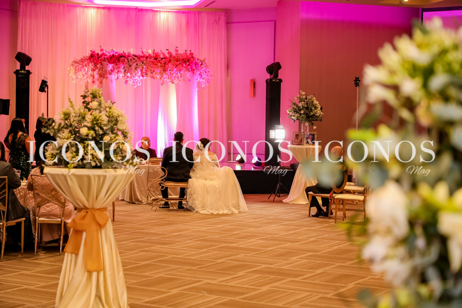 Boda Leyla Saavedra y Zenen Bronfield