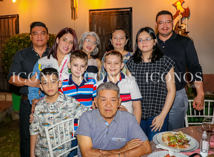 Cumpleaños Isabel Santamaría de Cruz