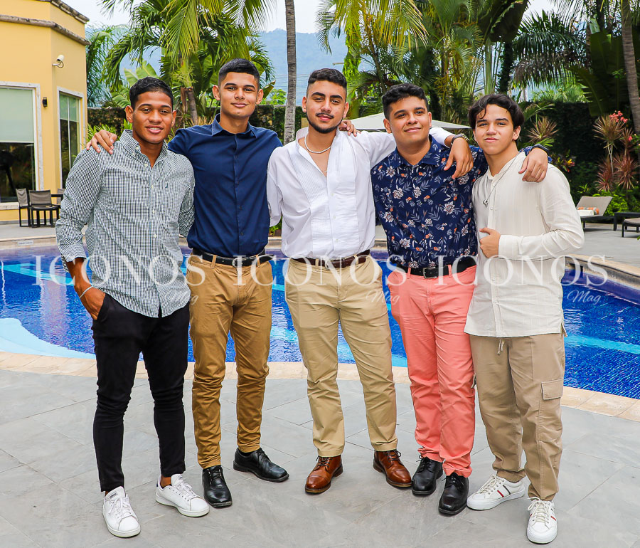 Desayuno Seniors 2022 Luis Landa American School and Institute