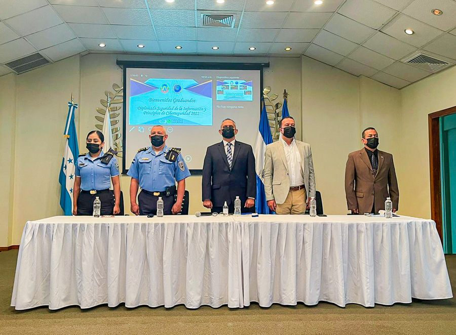 Diplomado UTH para funcionarios policiales