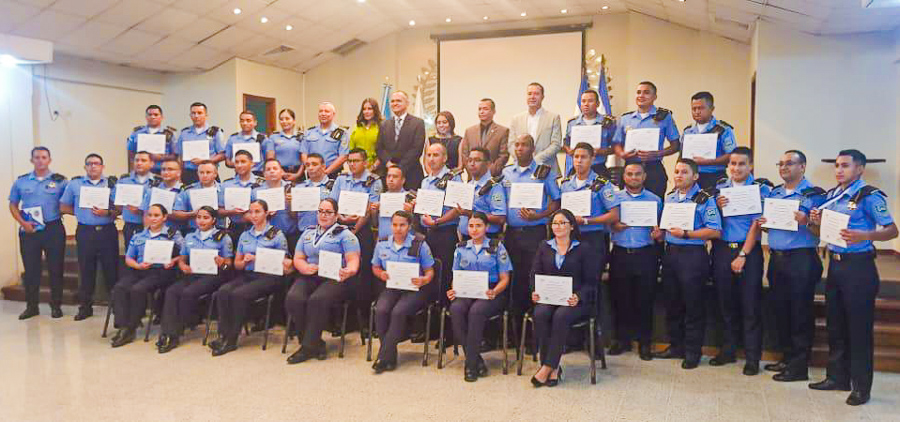 Diplomado UTH para funcionarios policiales