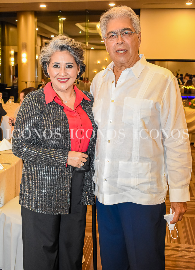 Homenaje pastora Liliana Espinoza de Bendaña