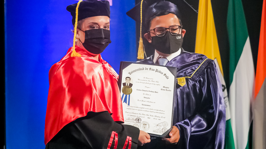 Primera graduación USAP 2022 by Universidad de San Pedro Sula