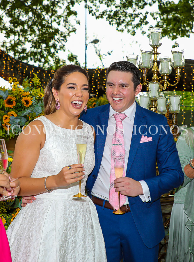 Boda Civil Nicole Vaquero y Christian Salas