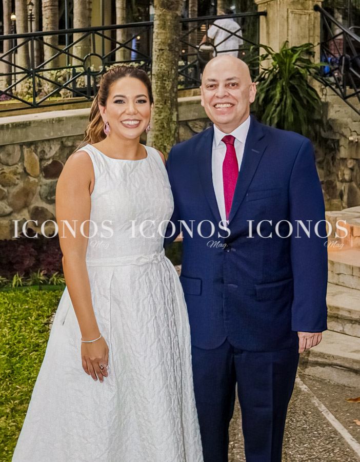 Boda Civil Nicole Vaquero y Christian Salas