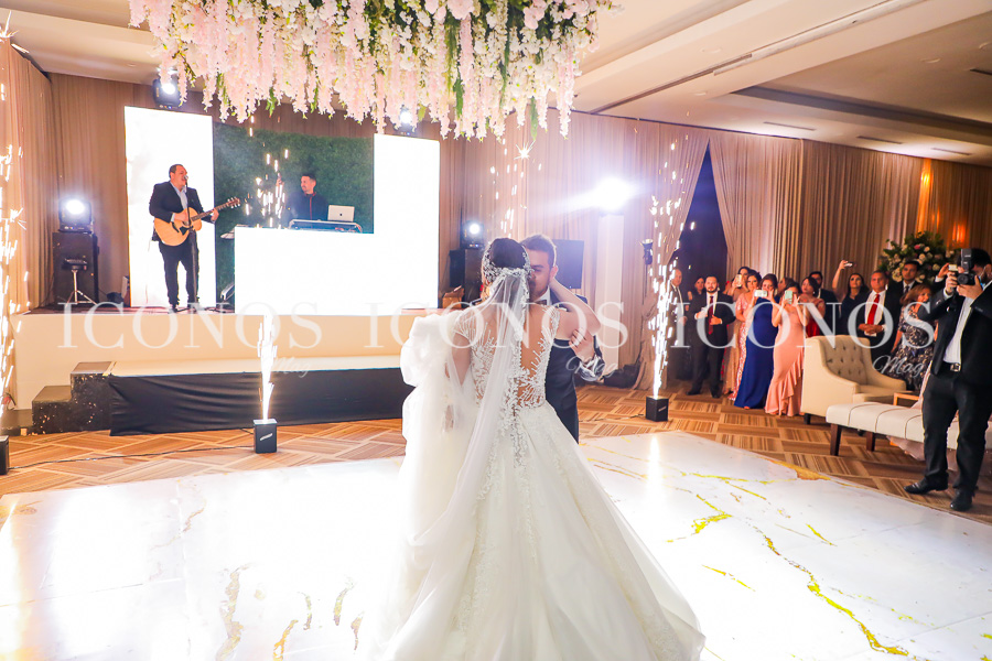 Boda Marcela Espinal y Dagoberto Ferrufin