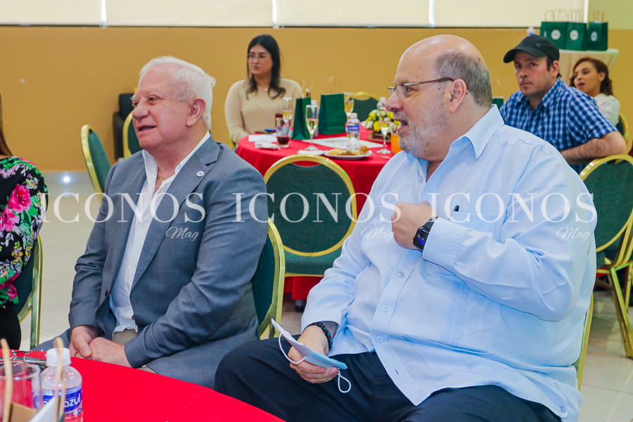 Conferencia de la verdad para periodistas UTH